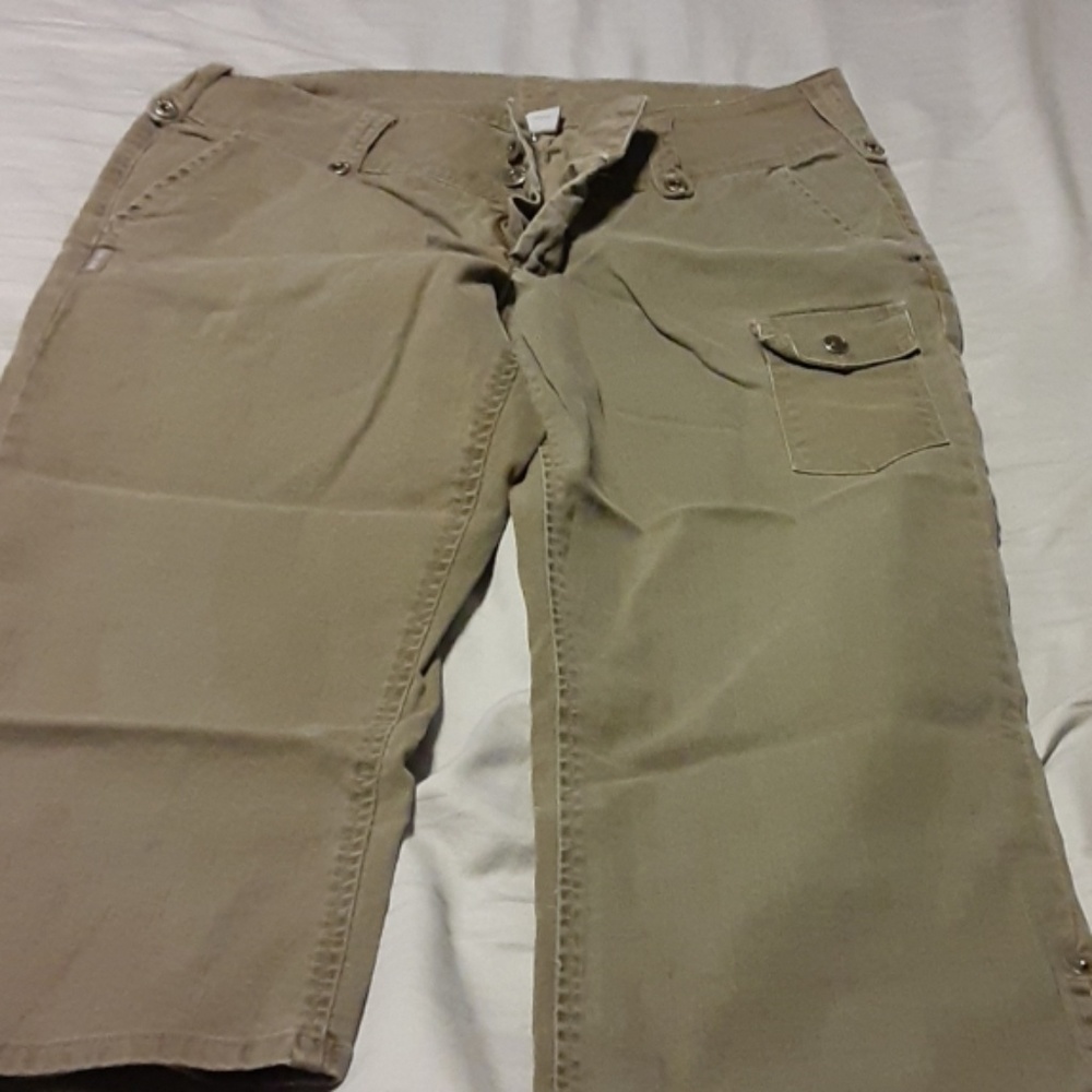 Silver jeans capris